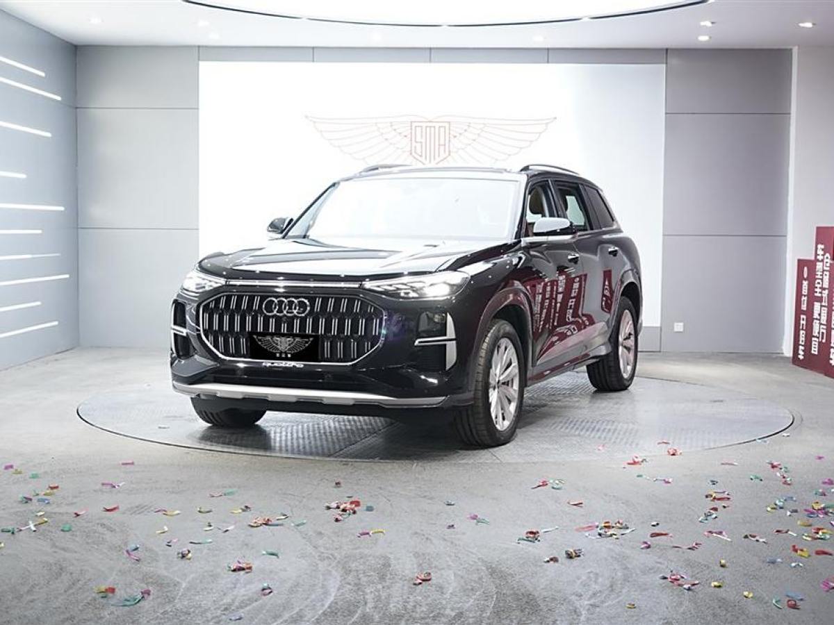 2024年9月奧迪 奧迪Q6  2024款 45 TFSI quattro 齊云型 羽林套裝 6座