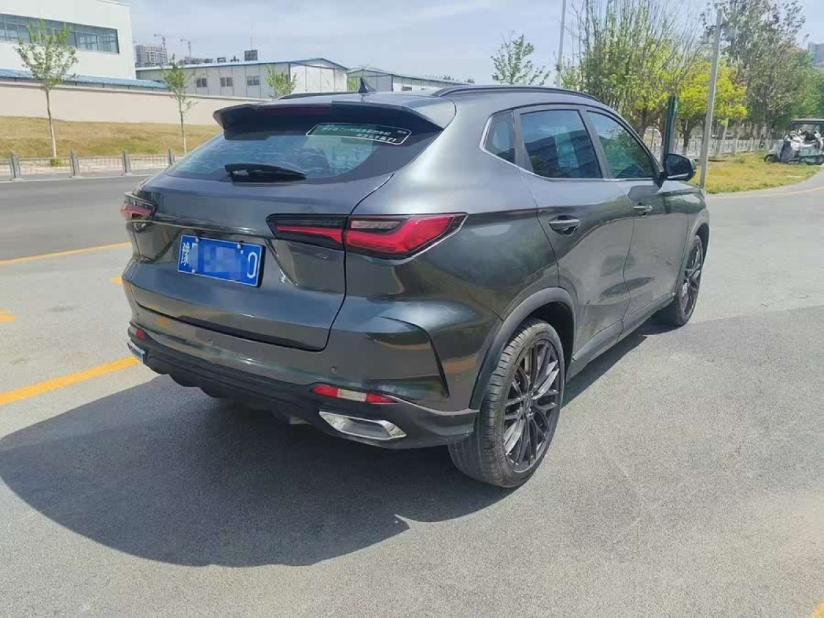 長(zhǎng)安歐尚 長(zhǎng)安歐尚X5  2021款 改款 1.5T DCT豪華型圖片