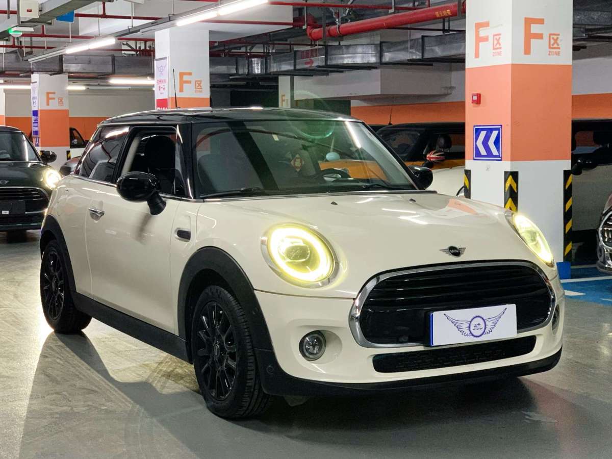 MINI MINI  2021款 1.5T COOPER 子夜黑特別版圖片