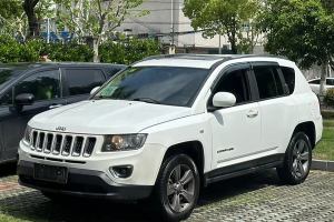 指南者 Jeep 改款 2.4L 四驱舒适版