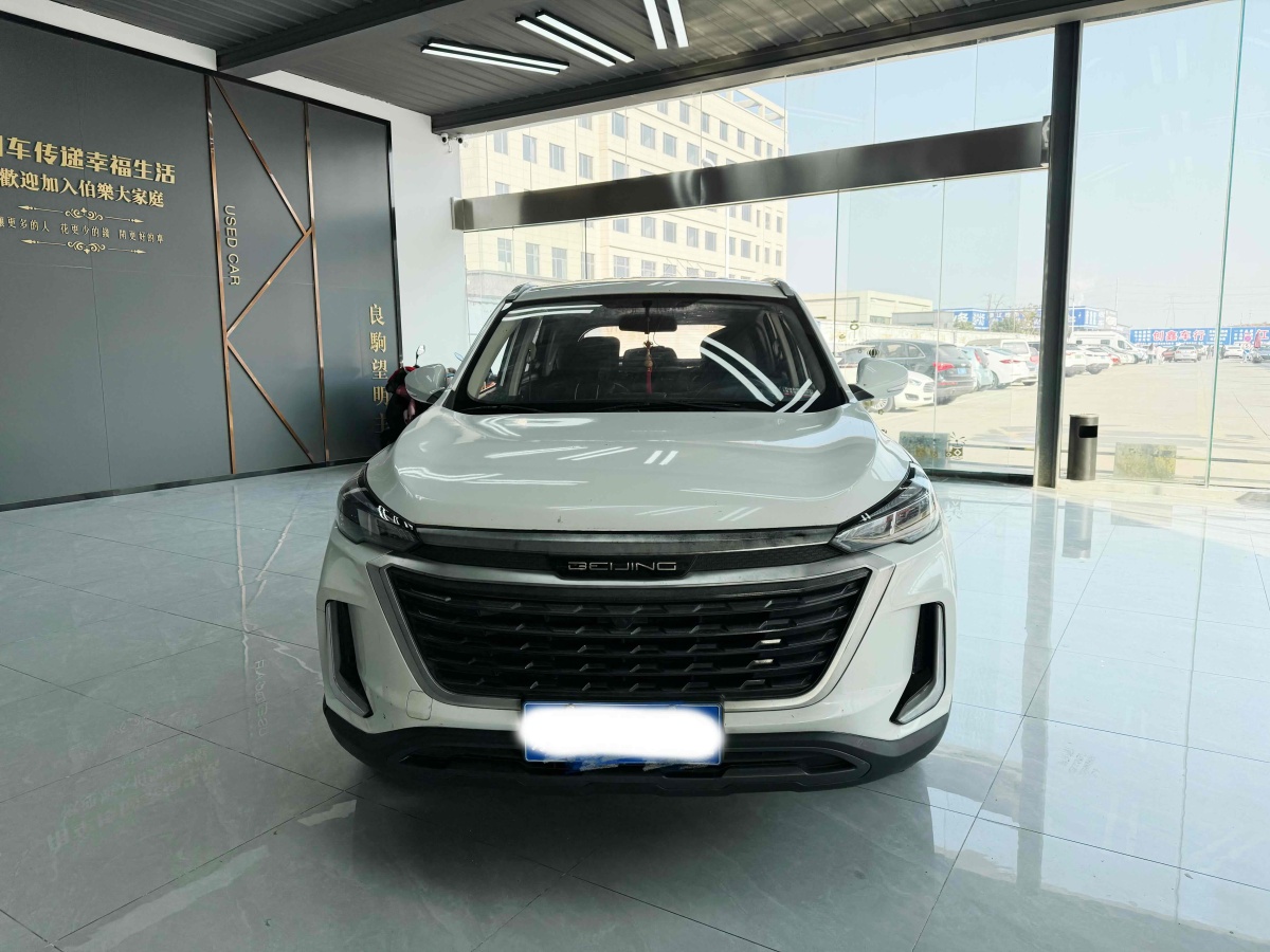 北汽紳寶 BEIJING-X3  2019款 1.5T 手動榮耀版圖片