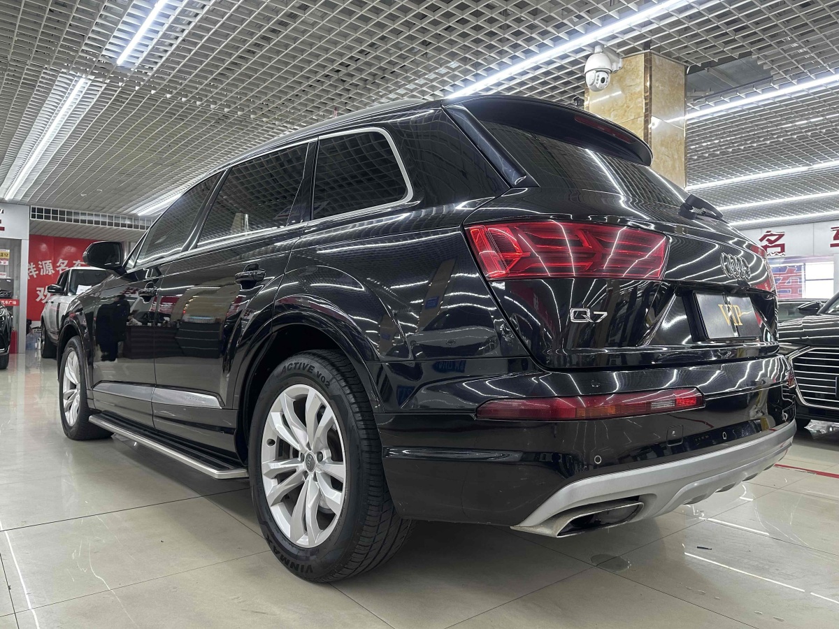 奧迪 奧迪Q7  2017款 Q7 3.0T FSI Premium 美規(guī)版圖片