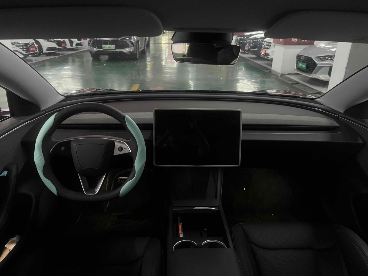 特斯拉 Model 3  2025款 后輪驅(qū)動(dòng)版圖片