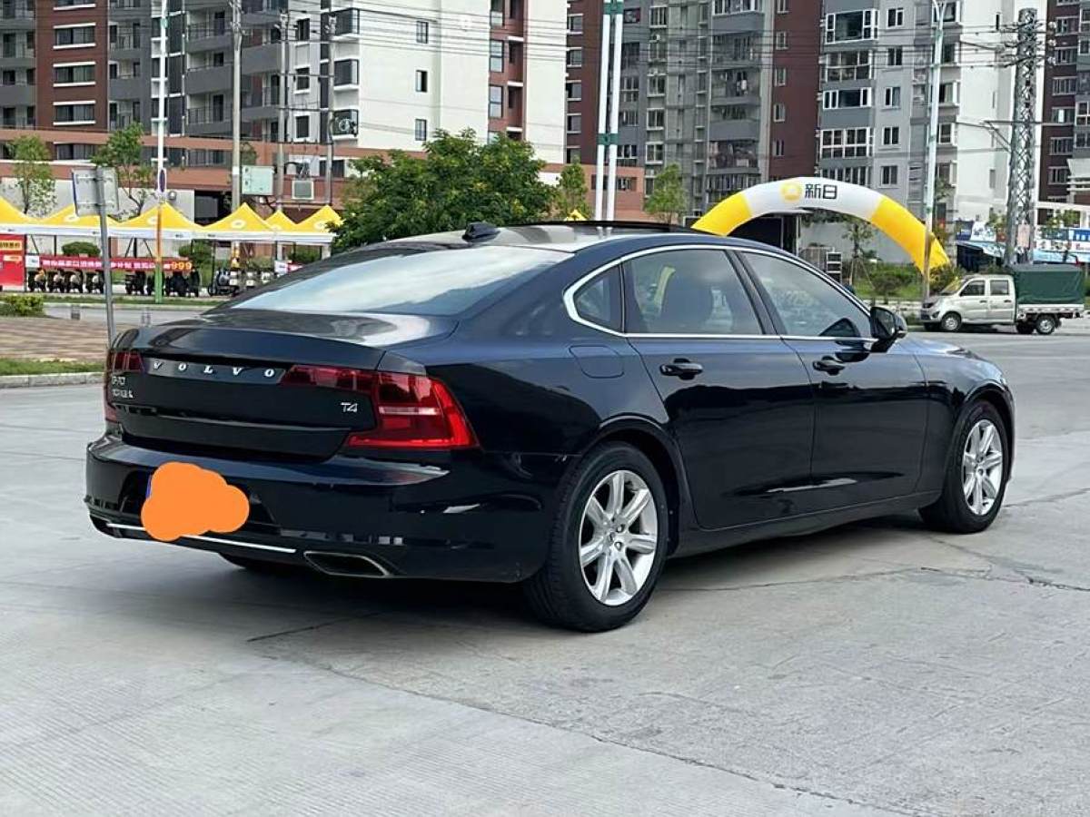 沃尔沃 S90  2018款 T4 智逸版图片