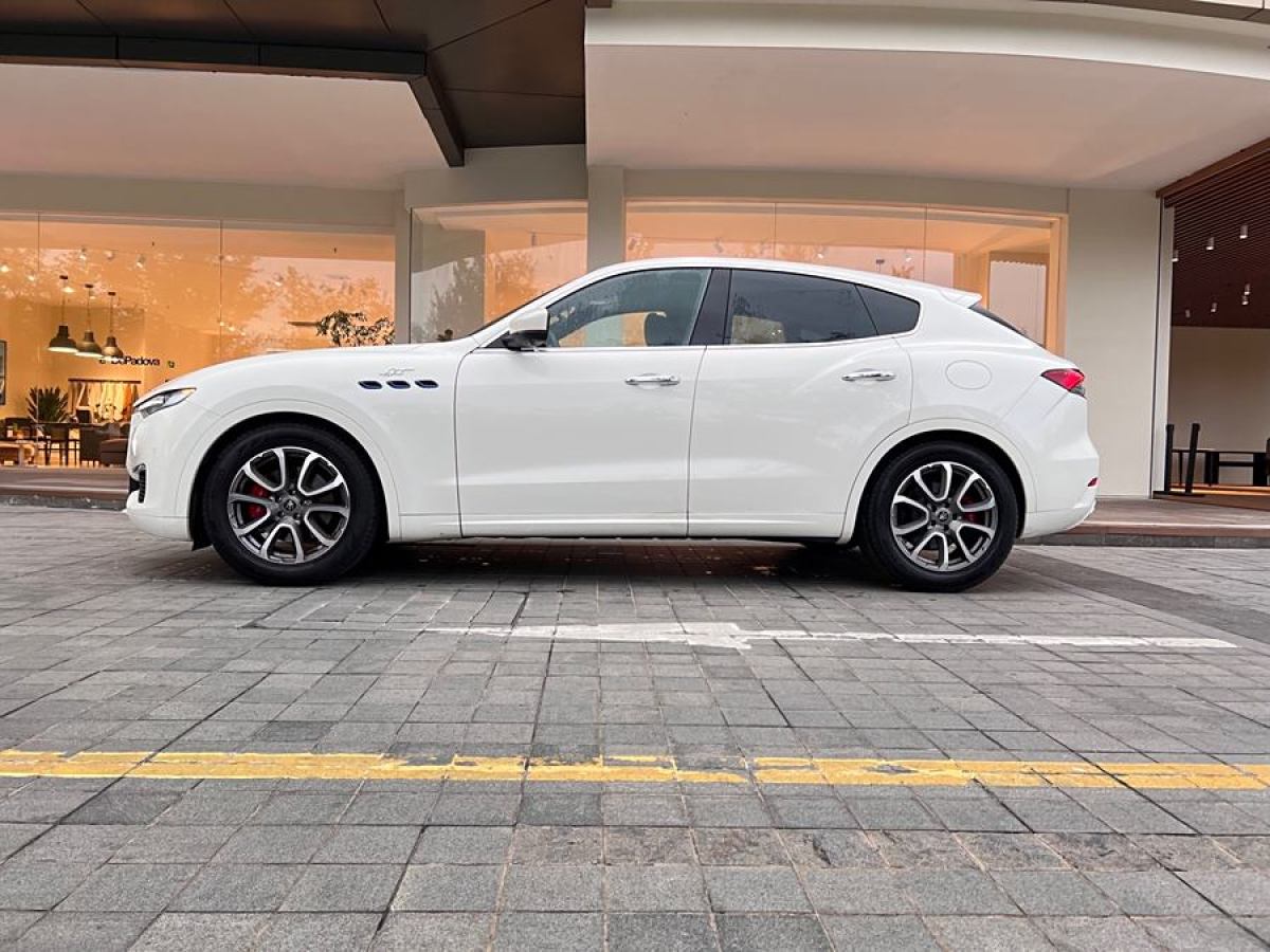 玛莎拉蒂 Levante  2022款 2.0T GT锋芒版图片