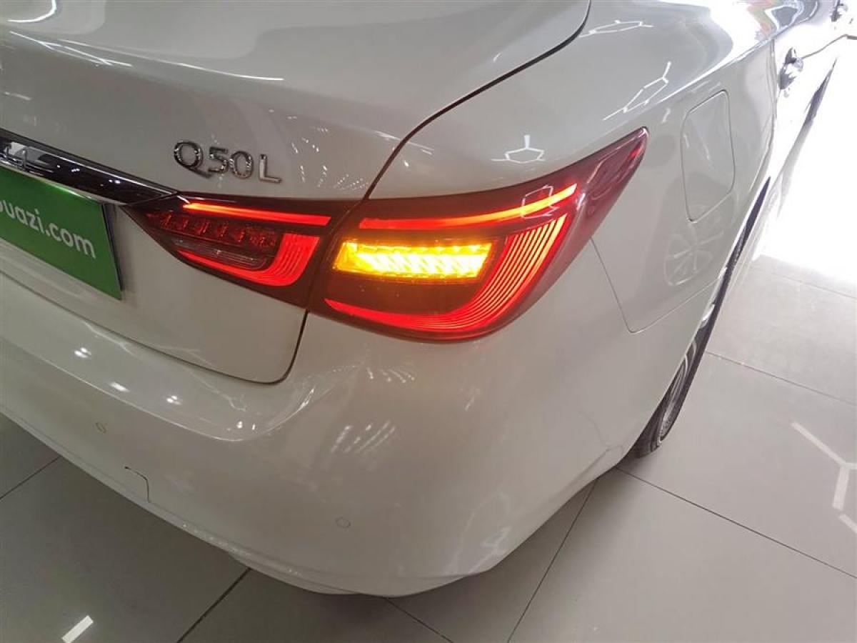 英菲尼迪 Q50L  2022款 2.0T 舒適版圖片