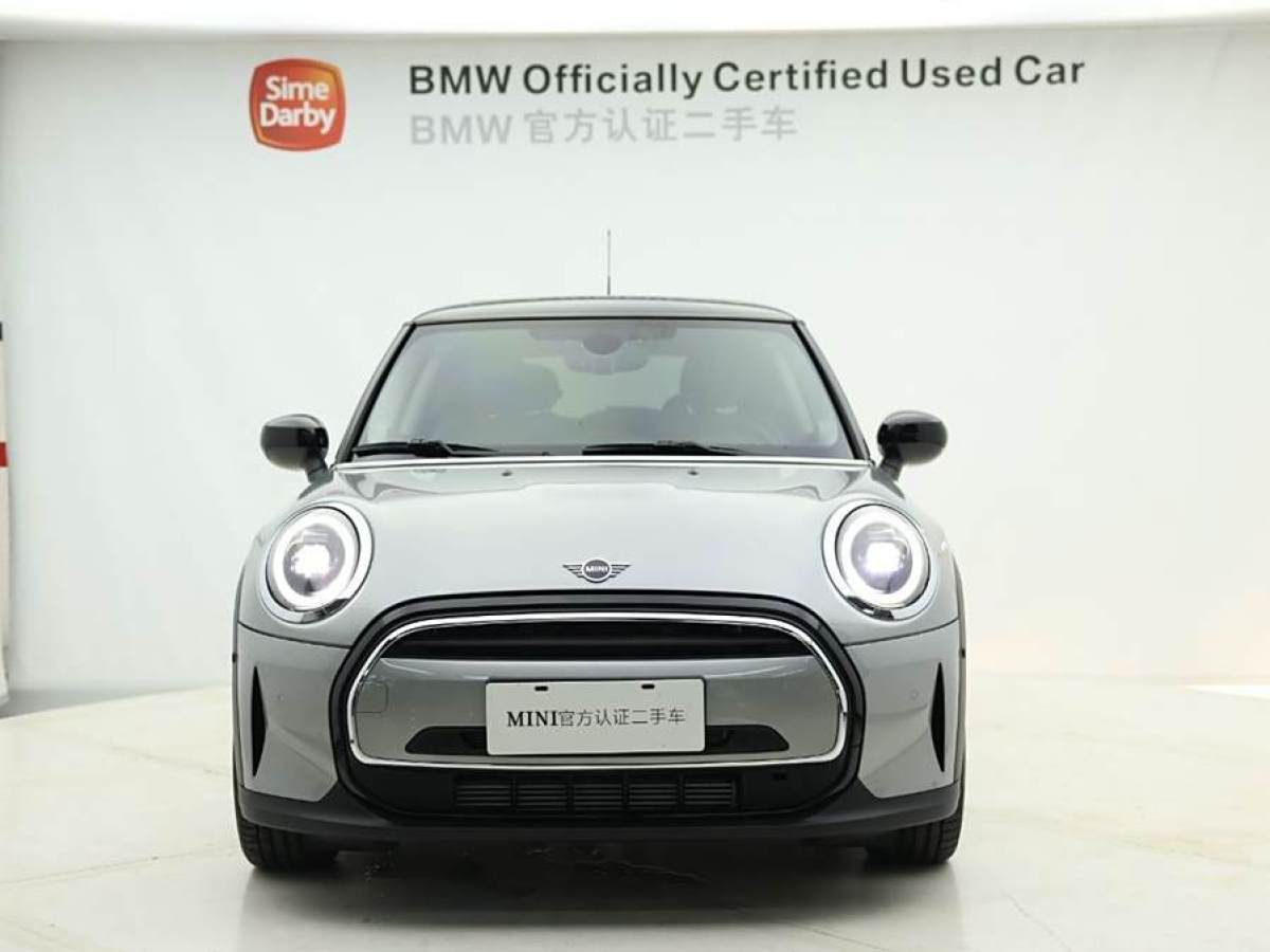 MINI MINI  2023款 改款 1.5T COOPER 藝術(shù)家圖片