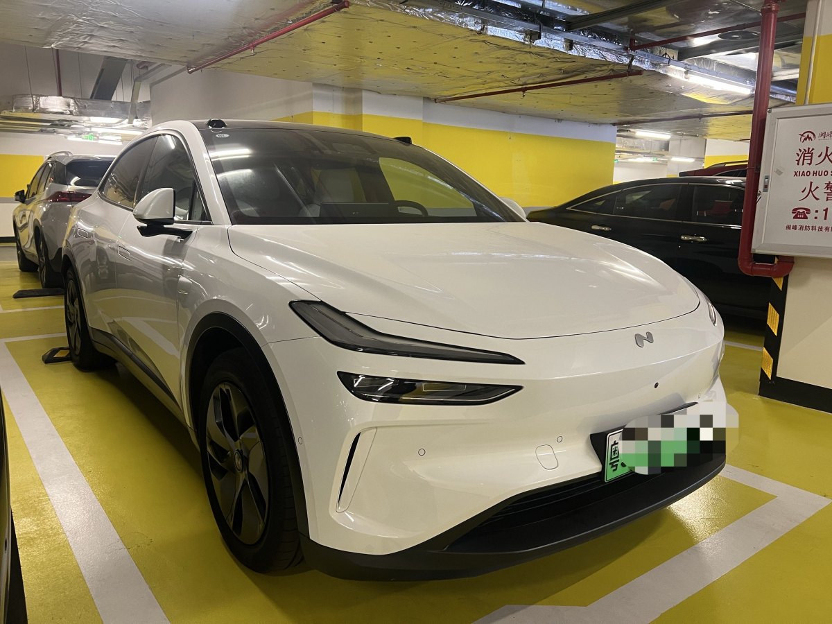 蔚來(lái) 樂(lè)道L60  2024款 60kwh 后驅(qū)版圖片