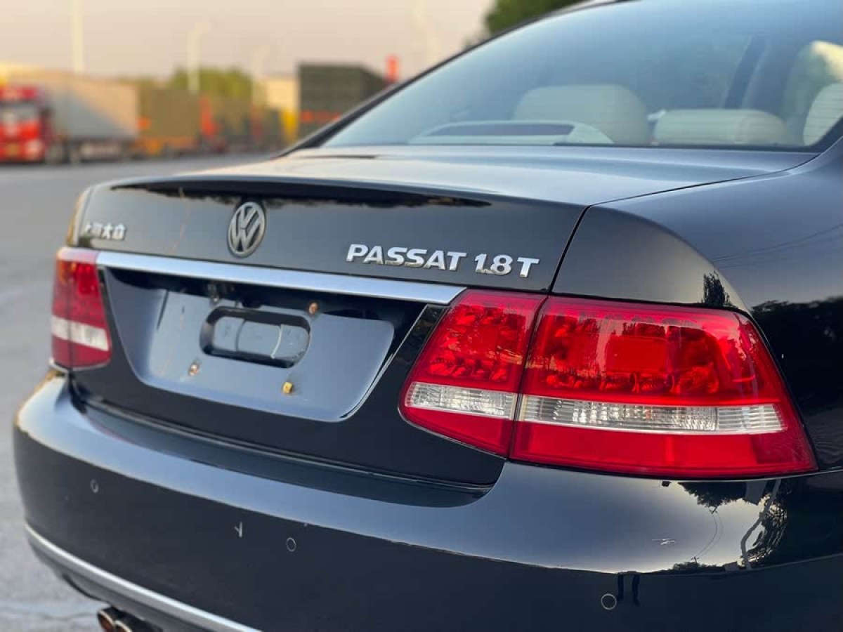大眾 Passat領(lǐng)馭  2011款 1.8T 自動尊品型圖片