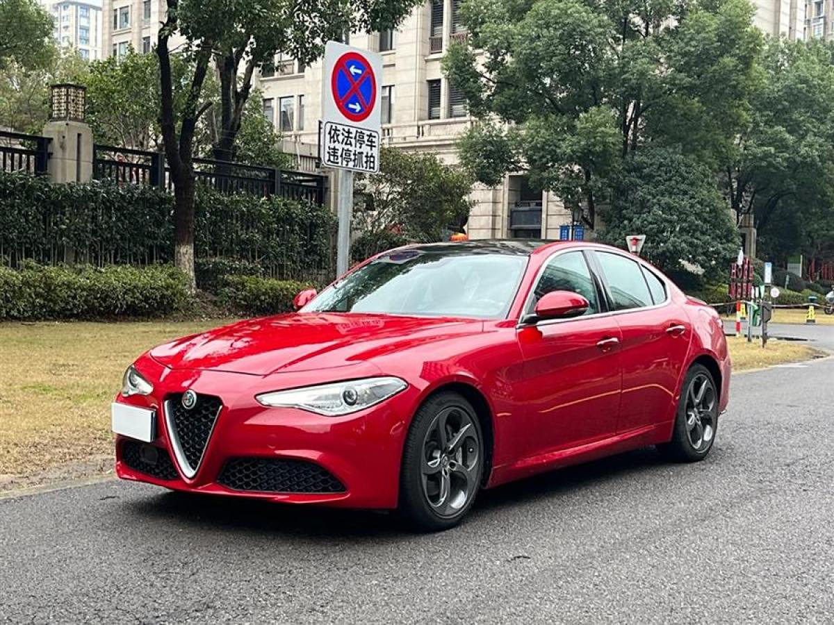 阿爾法·羅密歐 Giulia  2017款 2.0T 280HP 豪華版圖片