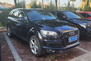 奥迪Q7 奥迪 35 TFSI 运动型