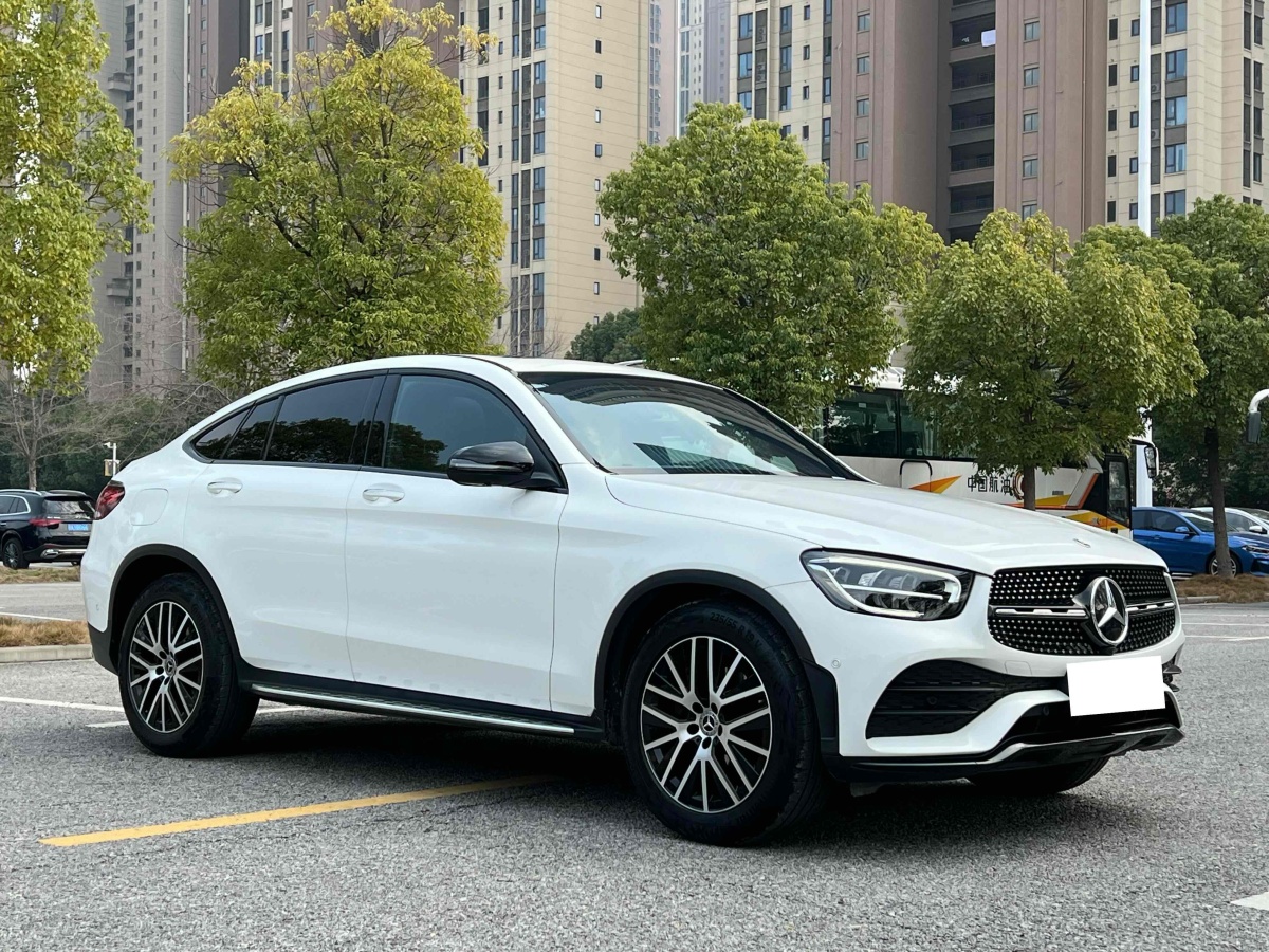 奔馳 奔馳GLC  2022款 改款 GLC 300 4MATIC 轎跑SUV圖片