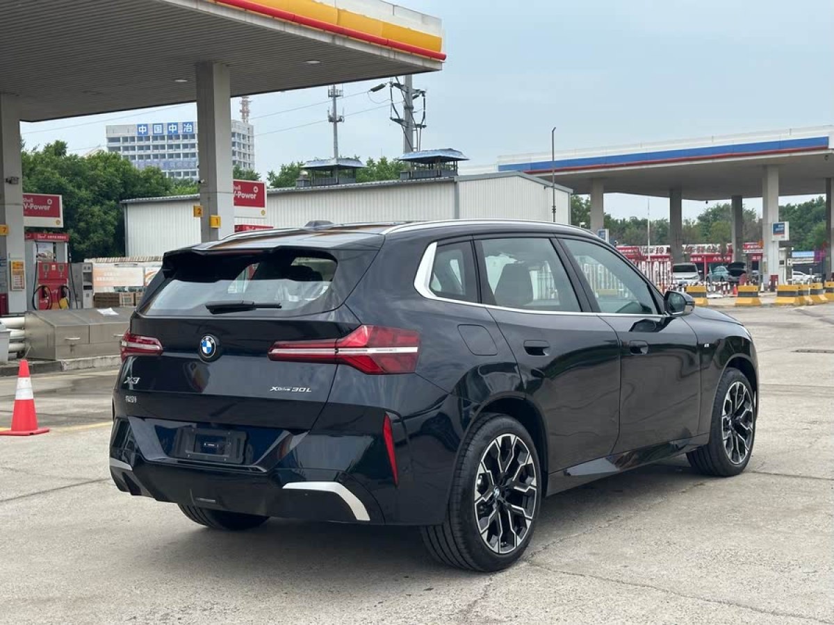 寶馬 寶馬X3  2025款 xDrive30L 尊享型 M運(yùn)動(dòng)套裝圖片