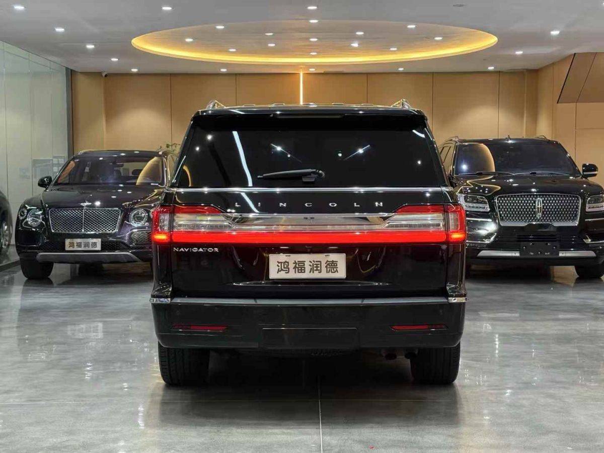 林肯 領(lǐng)航員  2019款 3.5T 尊耀版 國VI圖片