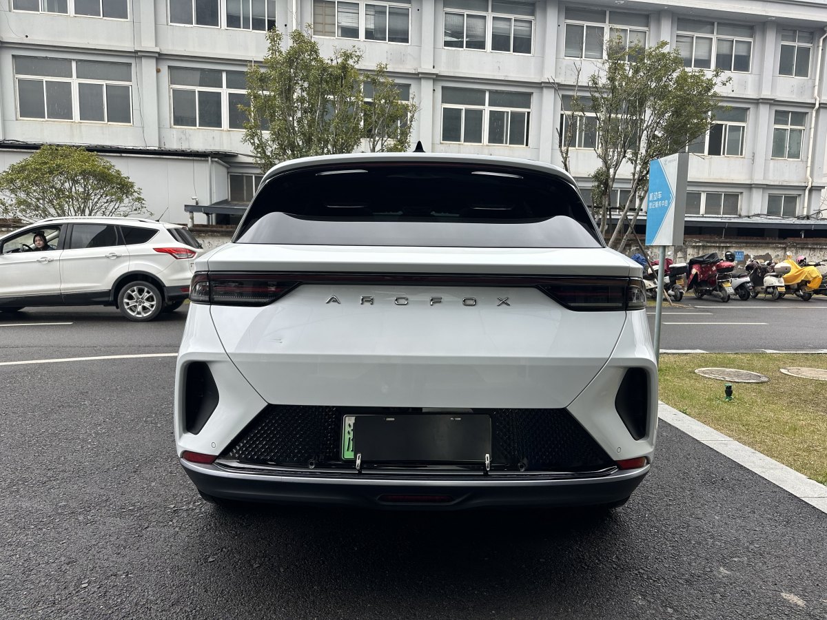 2023年4月極狐 極狐 阿爾法T(ARCFOX αT)  2022款 480S 175kW