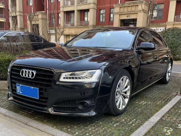 奥迪 奥迪A8  2014款 A8L 45 TFSI quattro豪华型