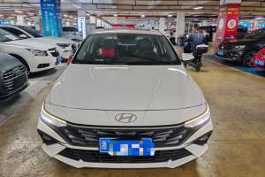 伊蘭特 現(xiàn)代 1.5L CVT GLX精英版