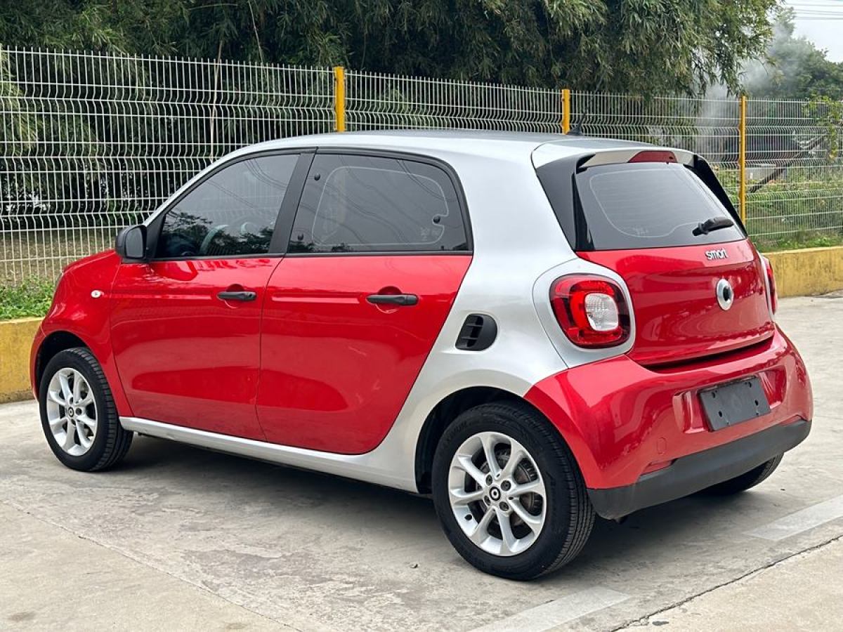 smart forfour  2018款 1.0L 52千瓦靈動版圖片