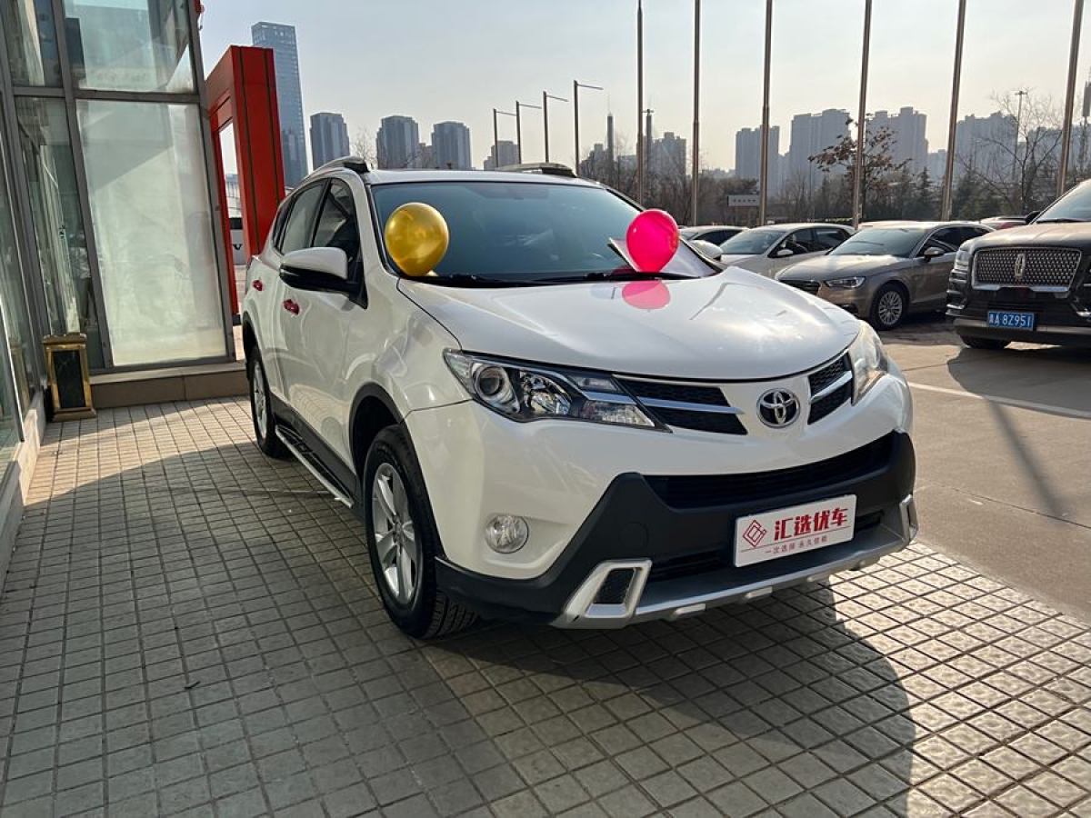 豐田 RAV4榮放  2013款 2.0L CVT四驅(qū)風(fēng)尚版圖片