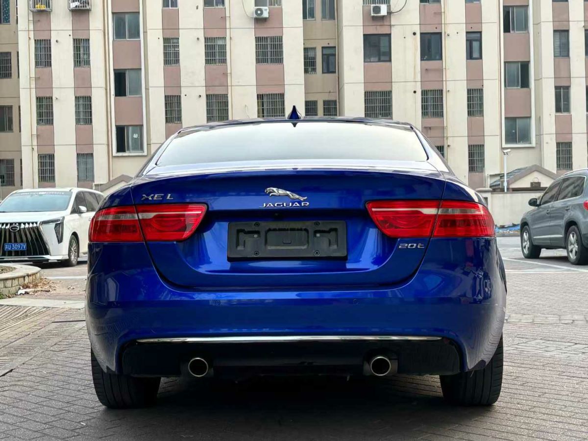 捷豹 XE  2019款 2.0T 300PS 四驅(qū)Landmark Edition圖片