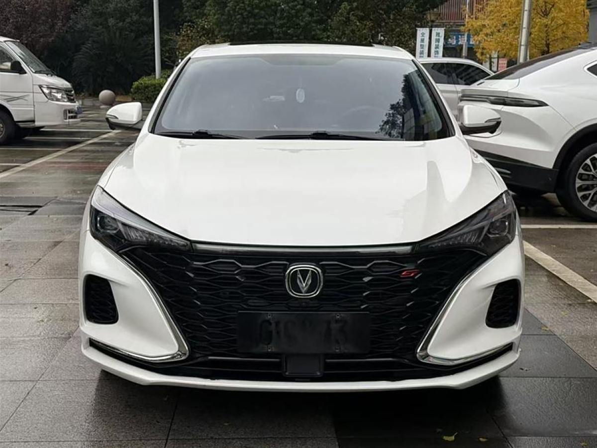 長(zhǎng)安 逸動(dòng)  2021款 PLUS 藍(lán)鯨NE 1.4T GDI DCT旗艦型圖片