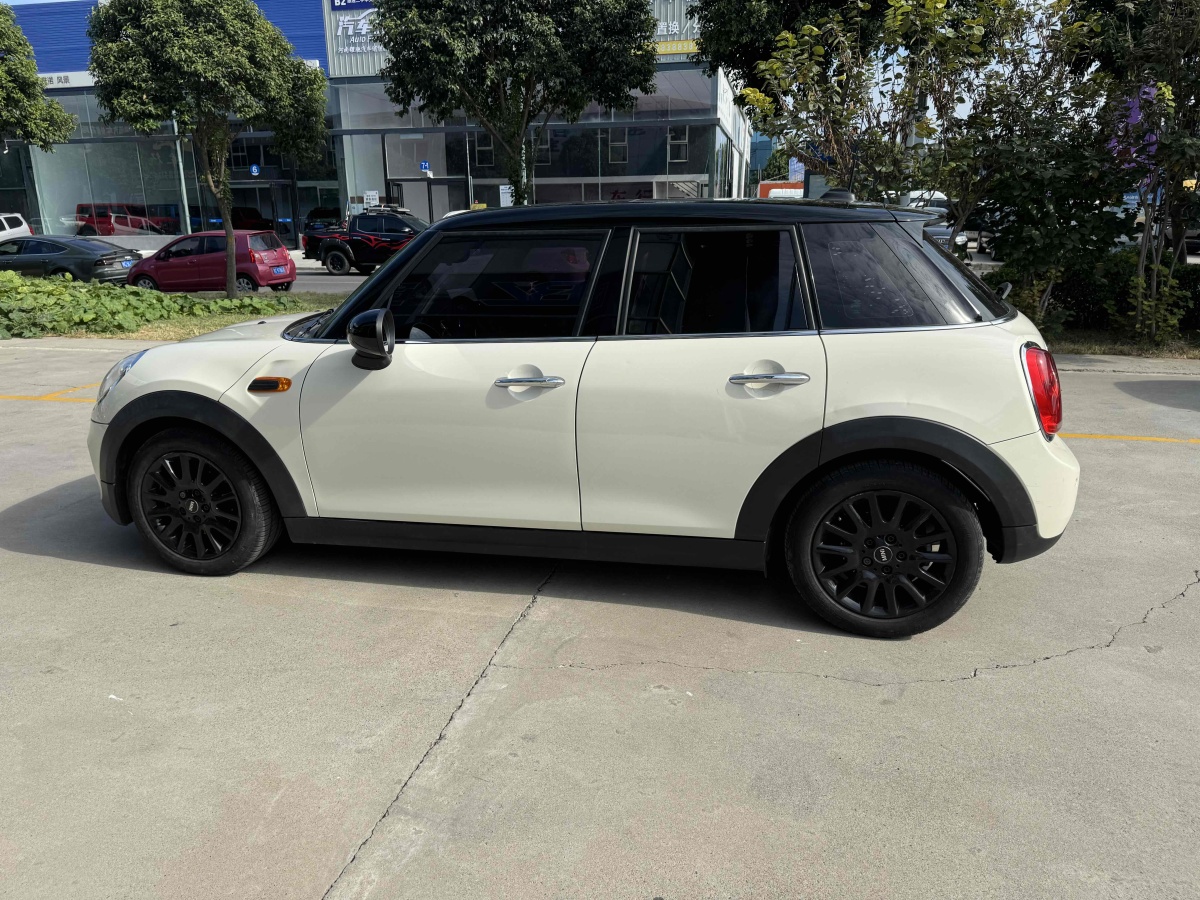 MINI MINI  2016款 1.5T COOPER 五門版圖片