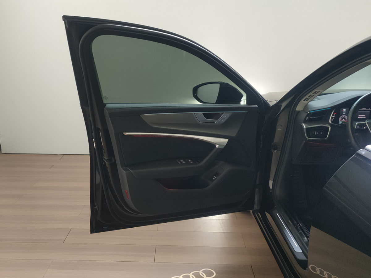 奧迪 奧迪A6L  2024款 45 TFSI 臻選致雅型圖片