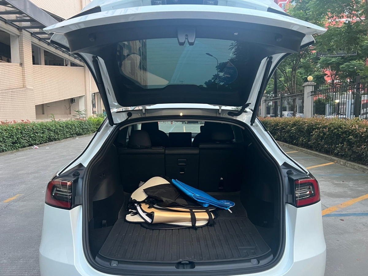 特斯拉 Model Y  2022款 后驅(qū)版圖片