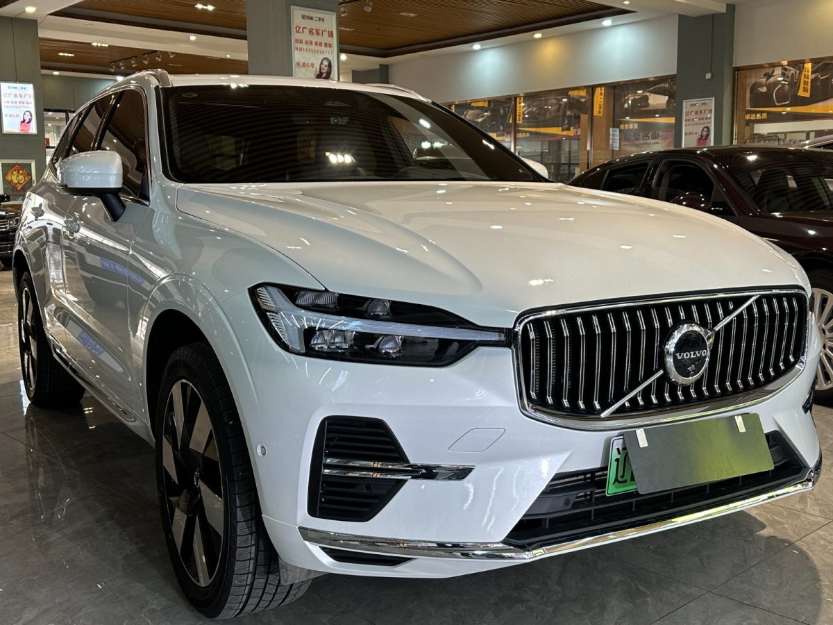 沃爾沃 XC60新能源  2023款 T8 插電混動(dòng) 長(zhǎng)續(xù)航四驅(qū)智雅豪華版圖片