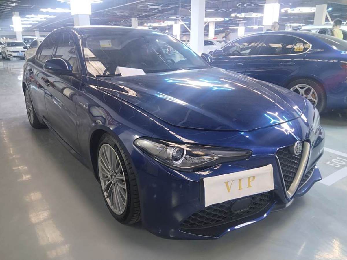 2017年4月阿爾法·羅密歐 Giulia  2017款 2.0T 280HP 豪華版