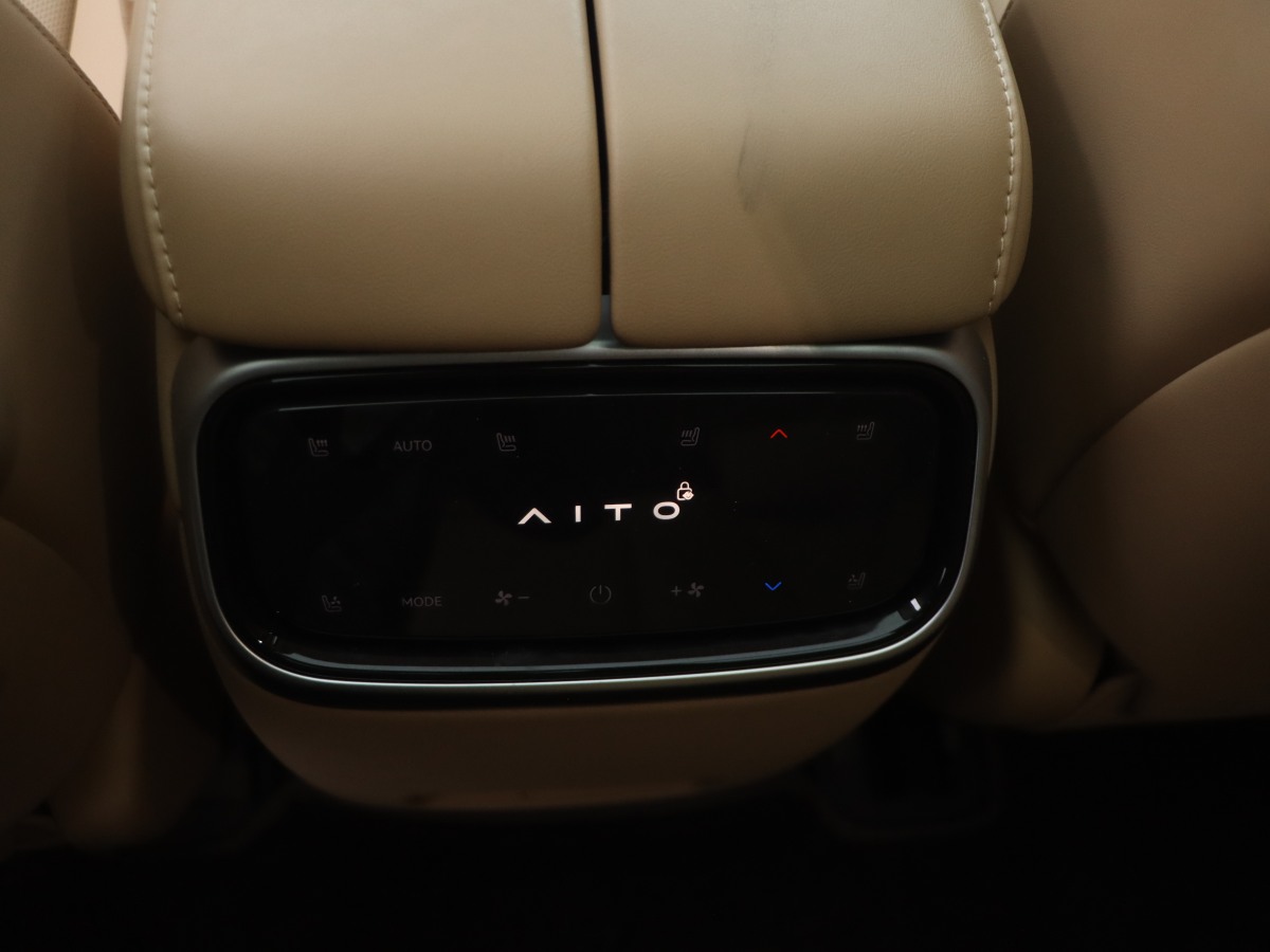 賽力斯 問界M7  2024款 1.5T 智駕四驅(qū)Ultra版 5座圖片