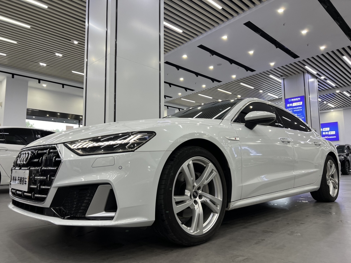 奧迪 奧迪A7L  2022款 45 TFSI S-line 筑夢未來版圖片