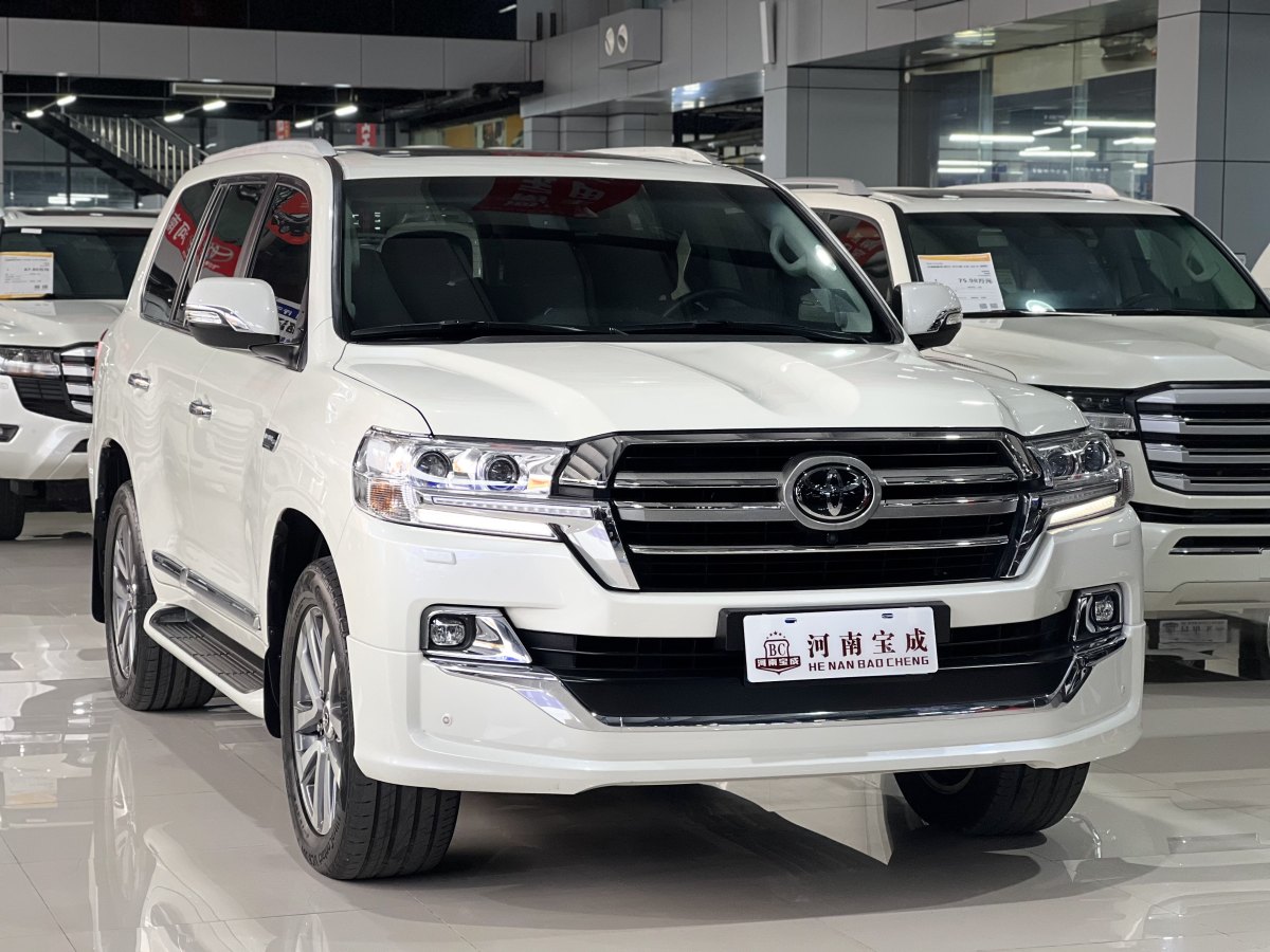 豐田 蘭德酷路澤  2018款 5.7L VX-R 12氣 底升(中東版)圖片