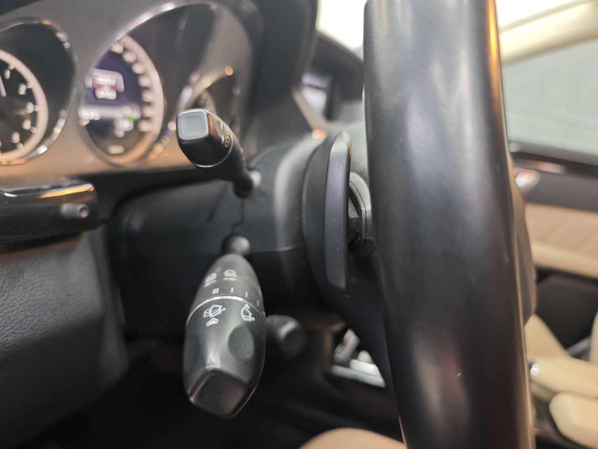 奔驰 奔驰E级  2013款 E 260 L CGI时尚型图片