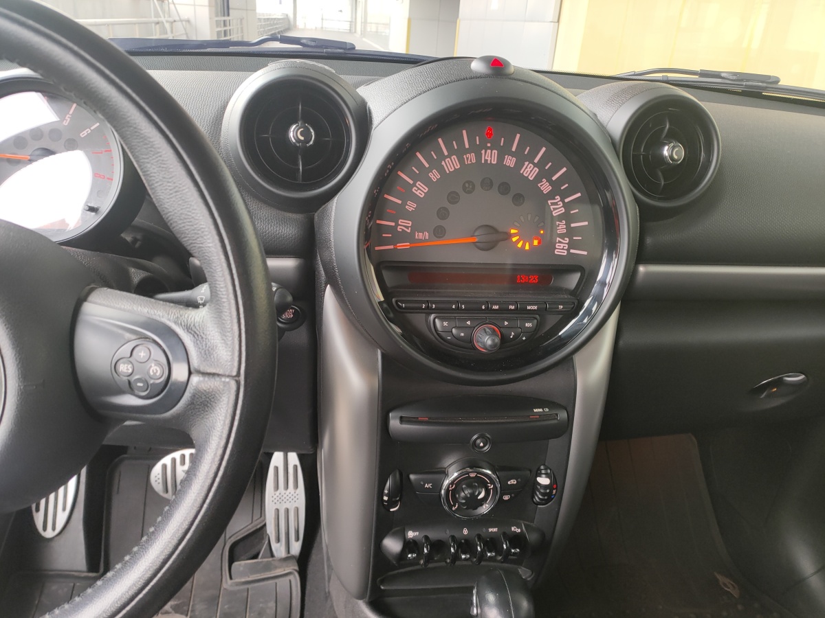 MINI COUNTRYMAN  2014款 1.6T COOPER ALL4 Fun圖片