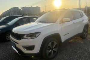 指南者 Jeep 200T 自動(dòng)臻享版