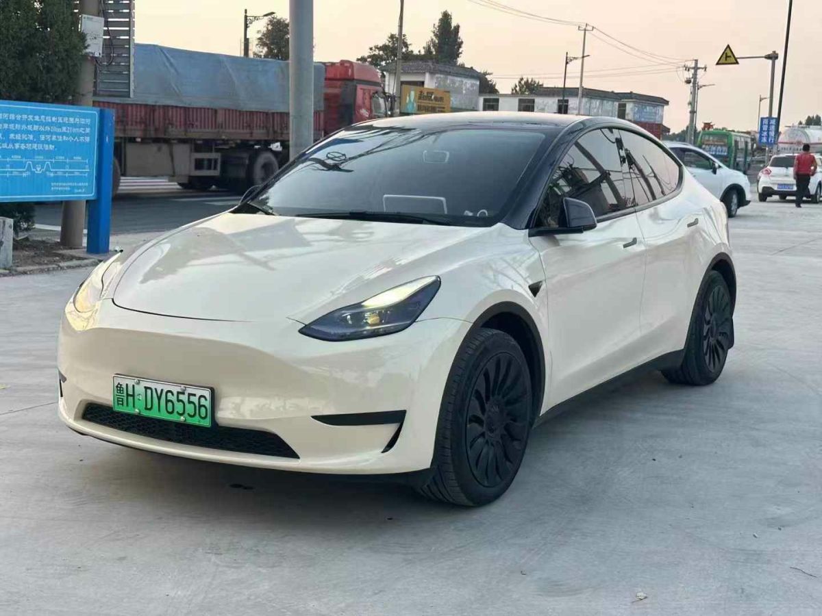 特斯拉 Model S  2023款 三電機(jī)全輪驅(qū)動(dòng) Plaid版圖片