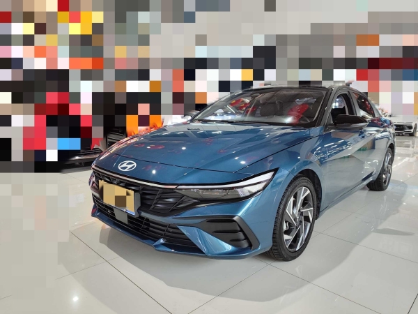 现代 伊兰特  2023款 1.5L CVT TOP旗舰版