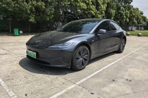 Model 3 特斯拉 長續(xù)航全輪驅動版