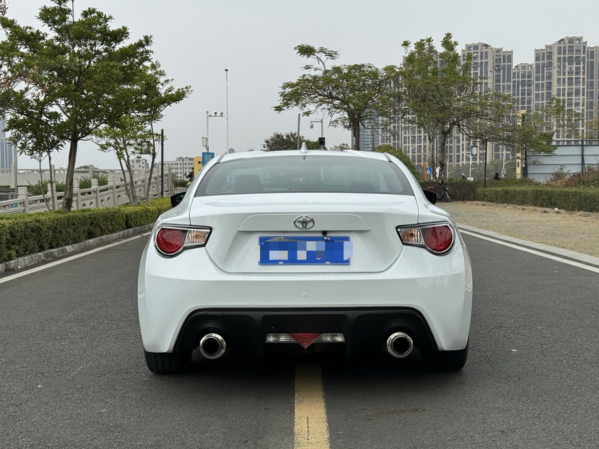 豐田 86  2013款 2.0L 自動(dòng)豪華型圖片