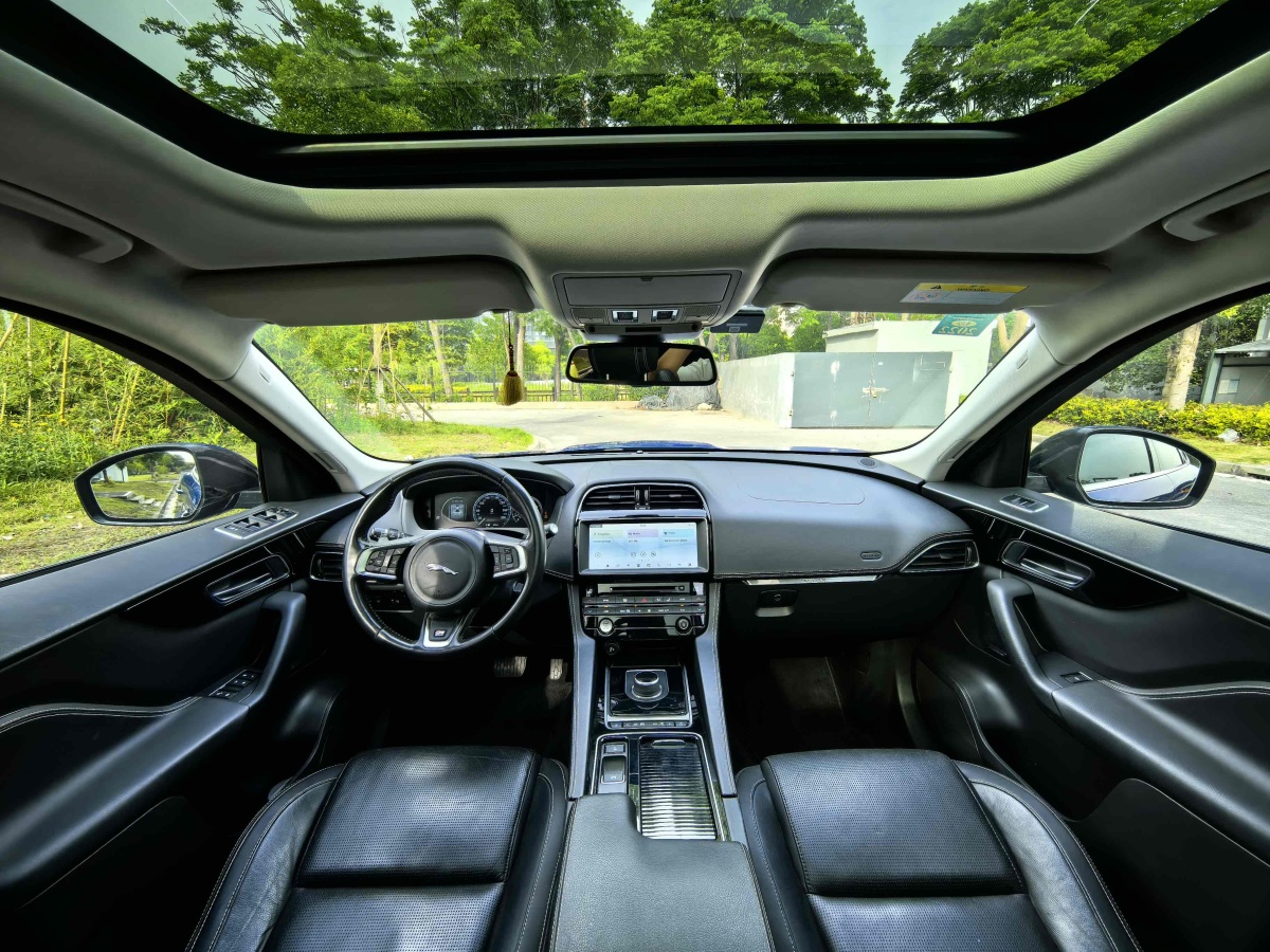 捷豹 F-PACE  2018款 改款 2.0T 四驅(qū)R-Sport運(yùn)動(dòng)版圖片