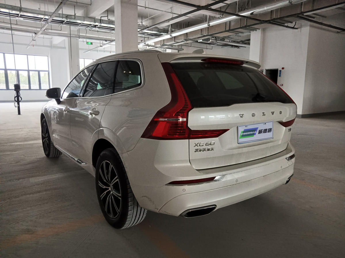 沃爾沃 XC60  2021款 T5 四驅(qū)智遠豪華版圖片