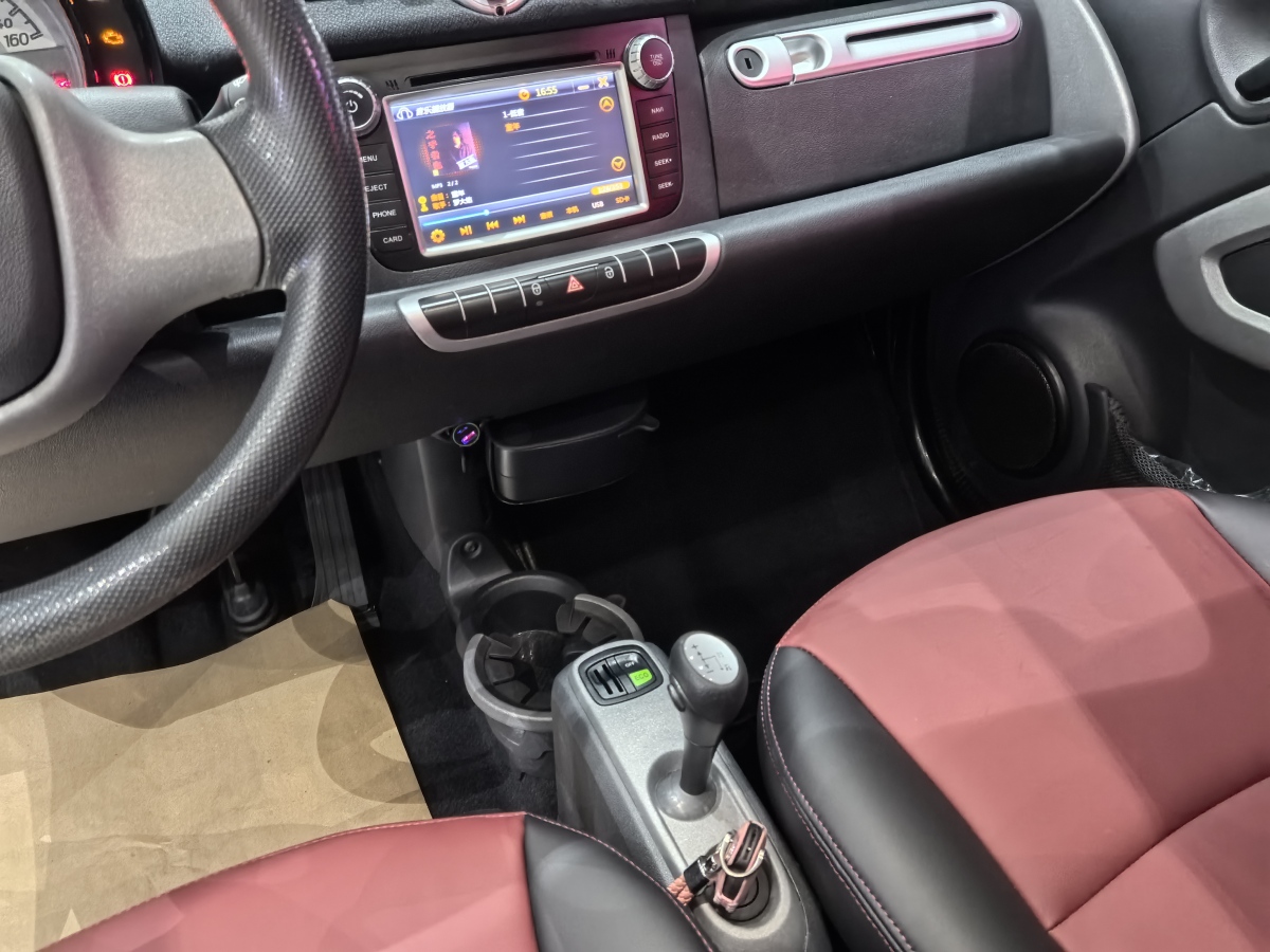 2013年5月smart fortwo  2012款 1.0 MHD 硬頂舒適版