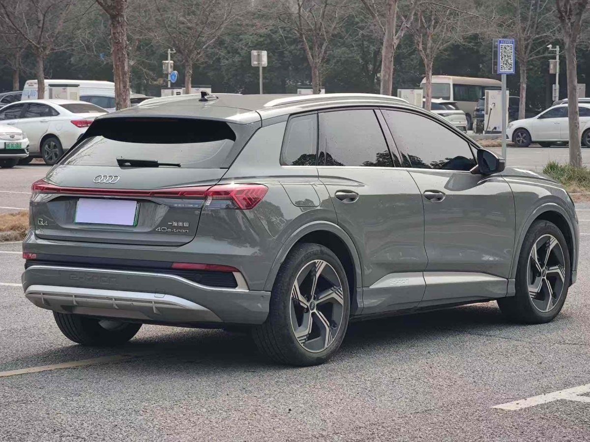 奧迪 奧迪Q4 e-tron  2023款 40 e-tron 創(chuàng)行版圖片