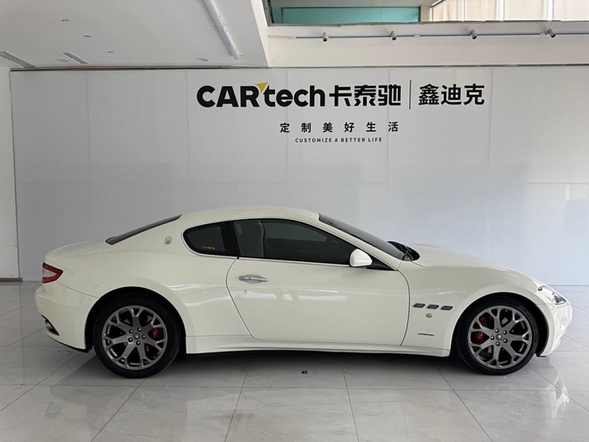 瑪莎拉蒂 GranTurismo  2007款 4.2L 標(biāo)準(zhǔn)版圖片