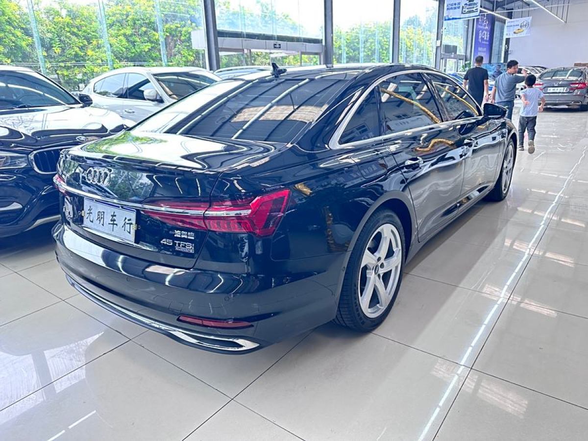 奧迪 奧迪A6L  2023款 改款 45 TFSI quattro 臻選致雅型圖片