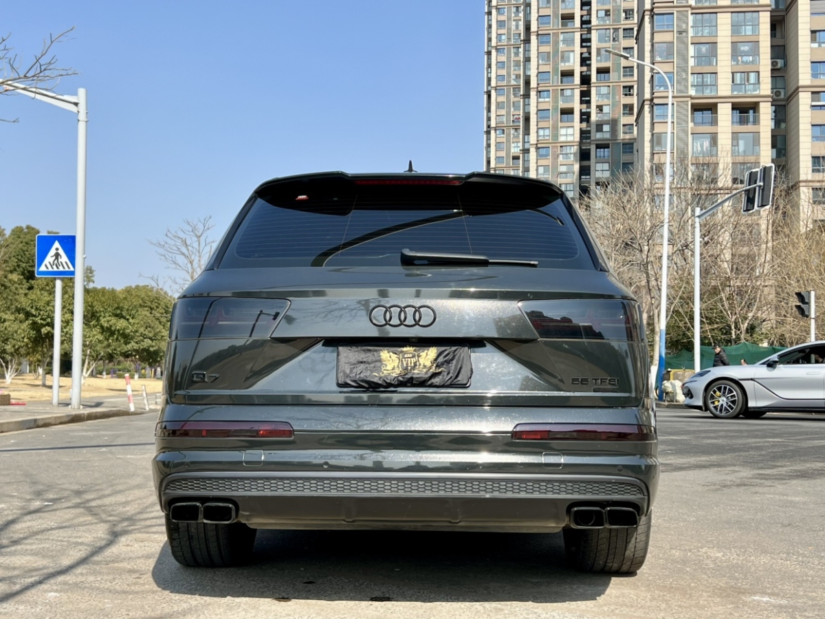 奧迪 奧迪Q7  2016款 45 TFSI S line運(yùn)動(dòng)型圖片