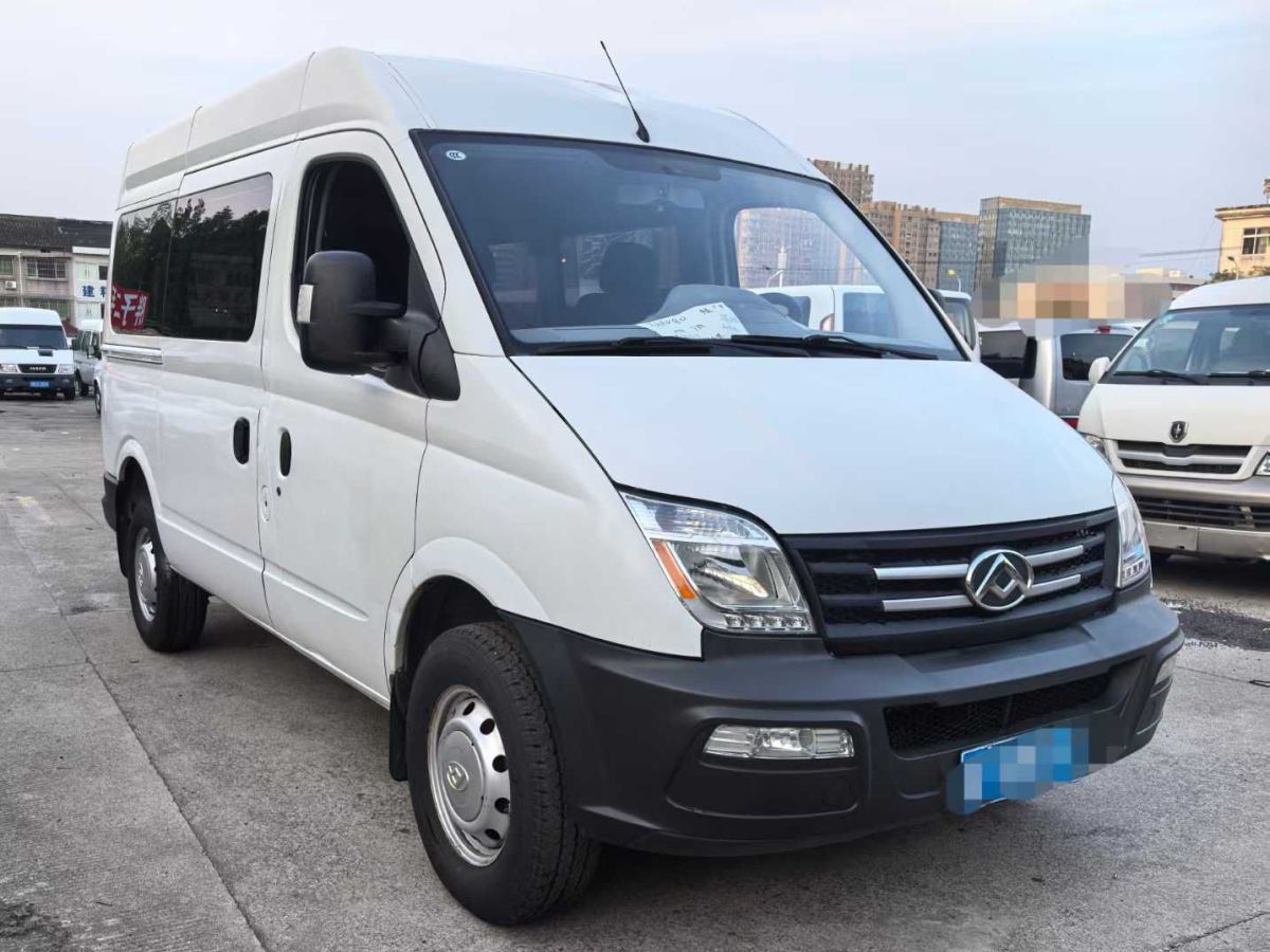 上汽大通 V80  2020款 2.0T AMT PLUS城市版短軸超低頂5/6座圖片