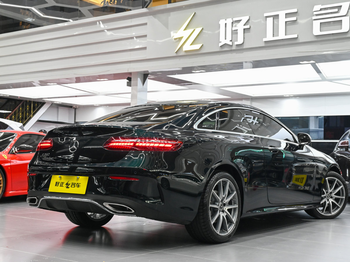 奔馳 奔馳E級(jí)  2023款 E 260 轎跑車圖片