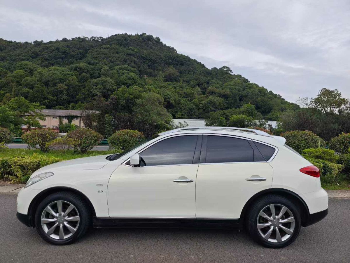 英菲尼迪 QX  2014款 QX60 2.5L HYBRID CVT 全能版圖片